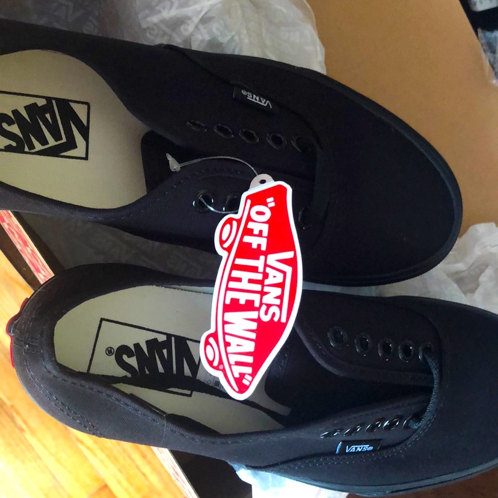 Black Vans- Brand new! Never worn. 🖤